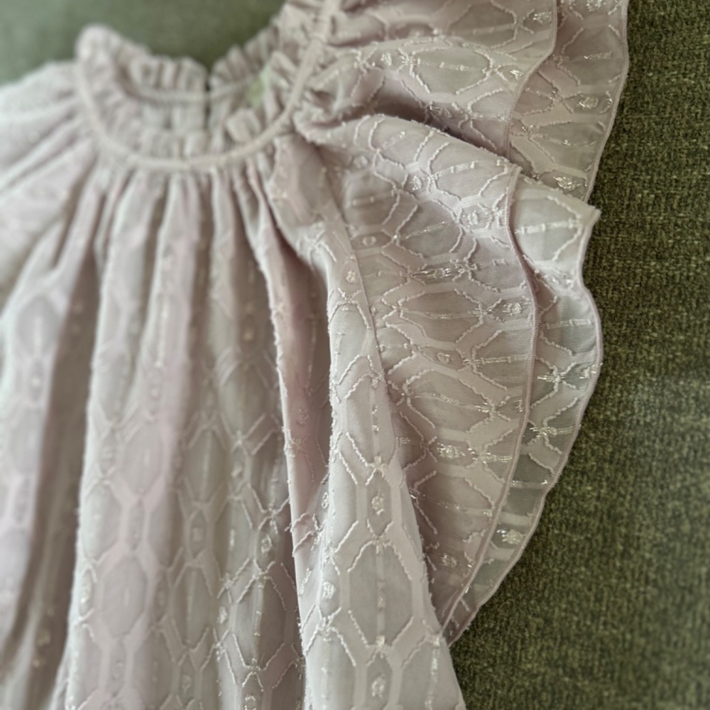 🌺Beautiful Lavender Flutter Sleeve Fancy Top - Picture 11 of 13